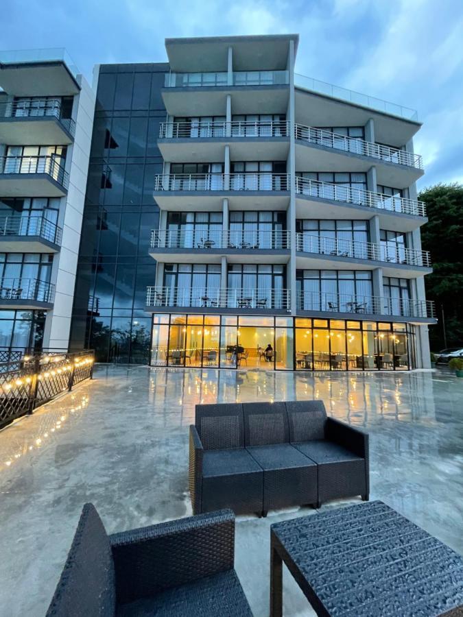 Hotel Biota Kvariati Luaran gambar